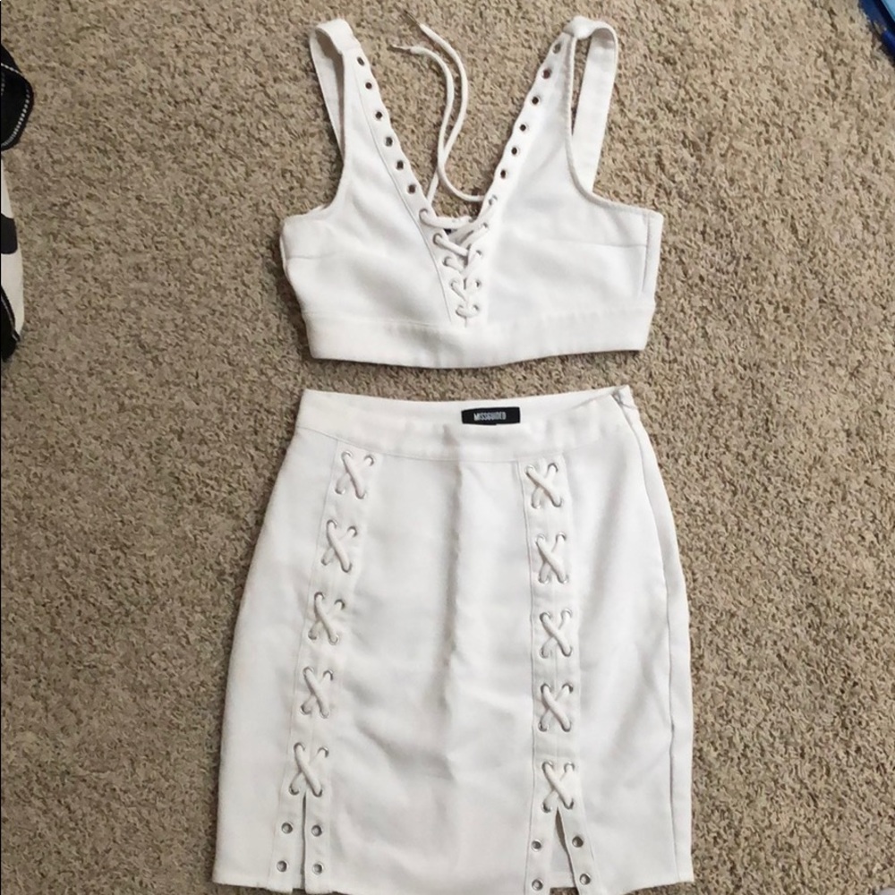 White lace up missguided set